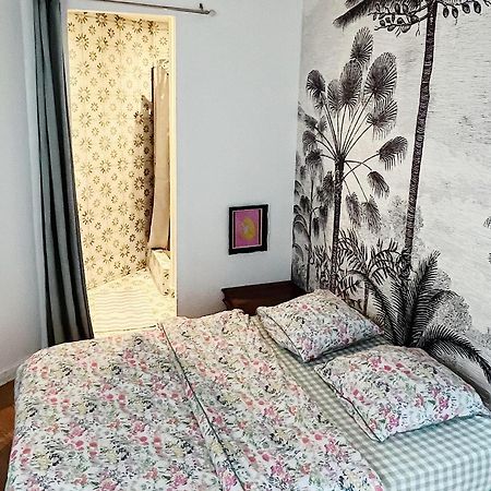 Chambre Confortable Chez Particulier Avec Salle De Bain Privee น็องต์ ภายนอก รูปภาพ